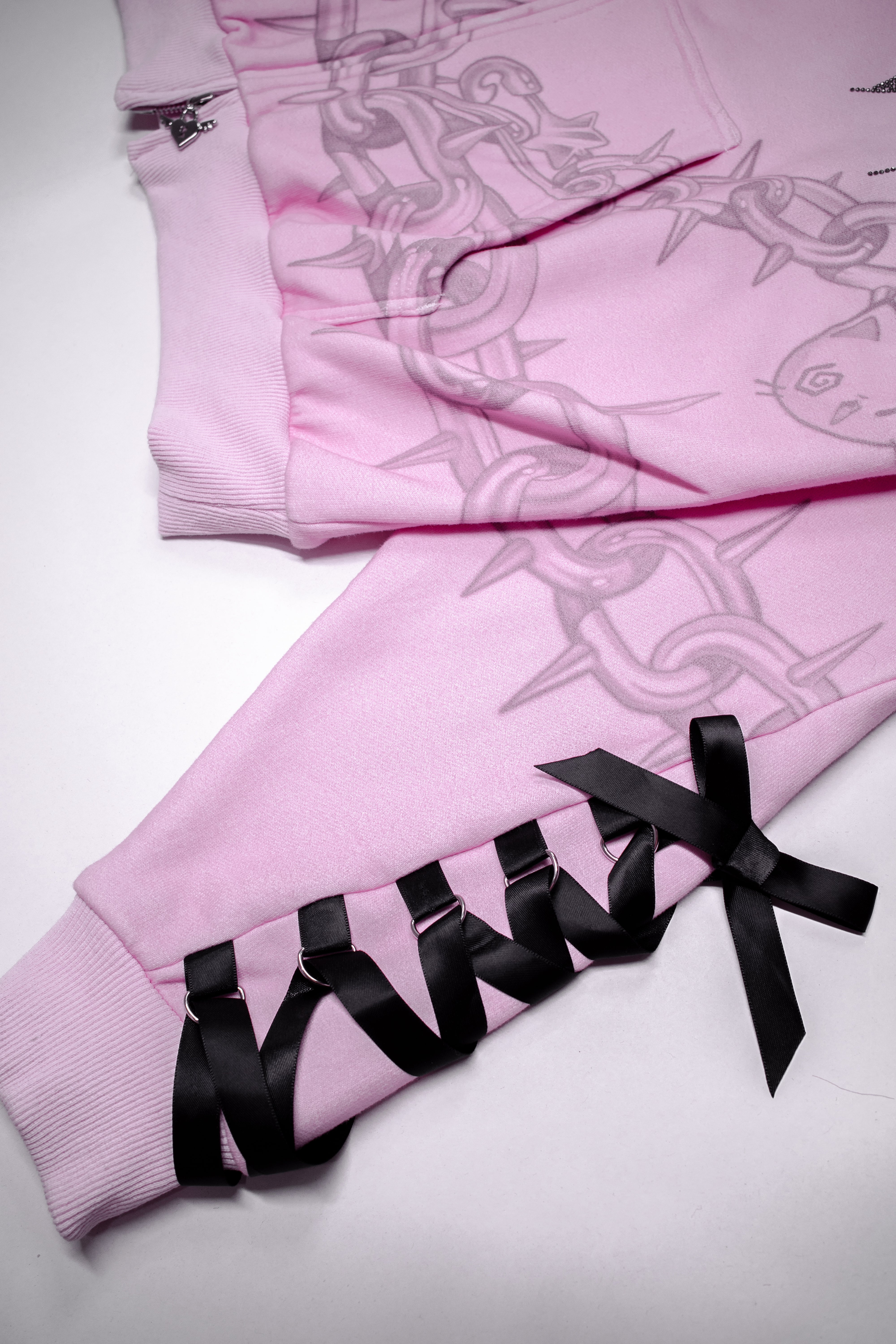 Death Kiss Chain Hoodie ♡ Baby pink