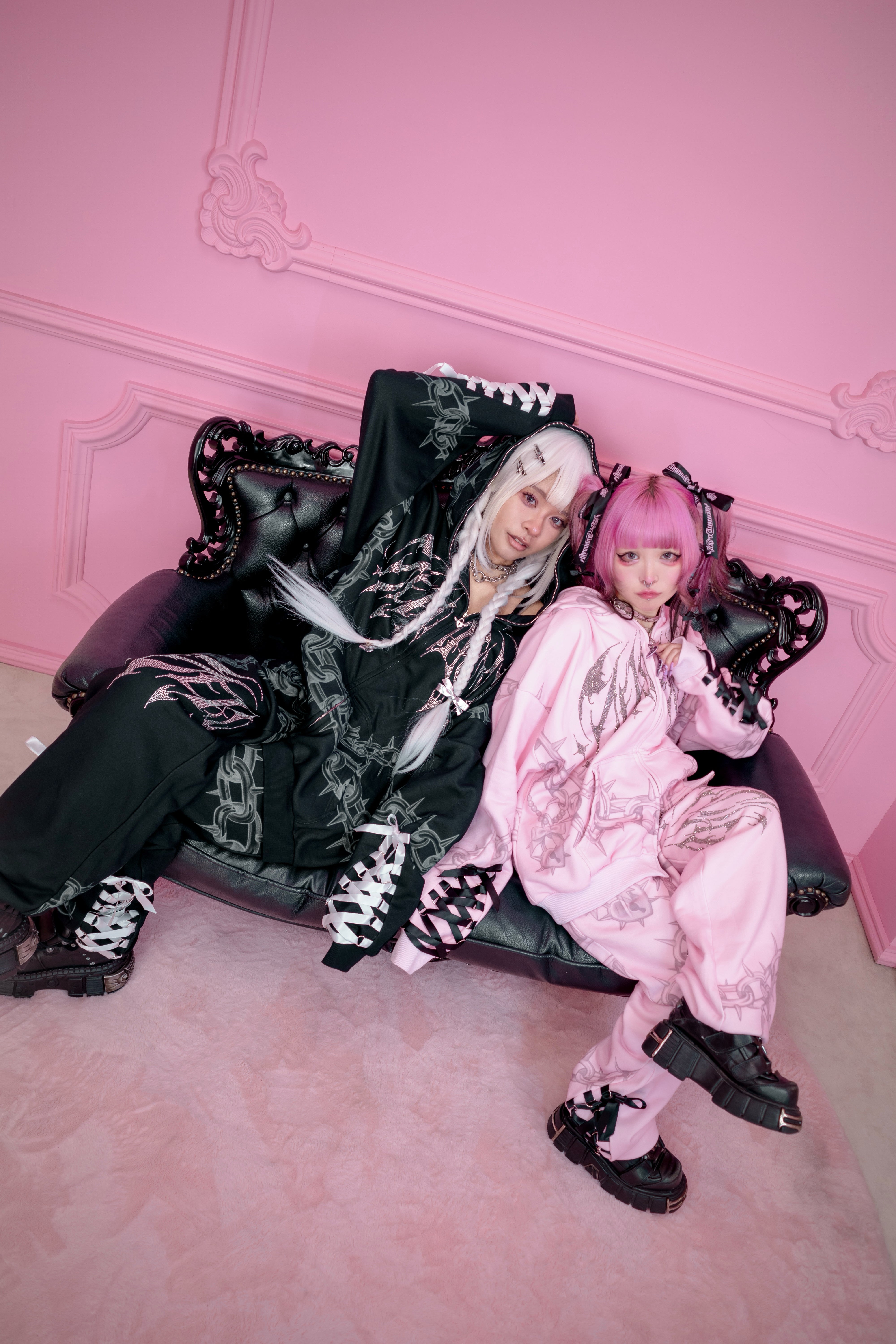 Death Kiss Chain Hoodie ♡ Baby pink