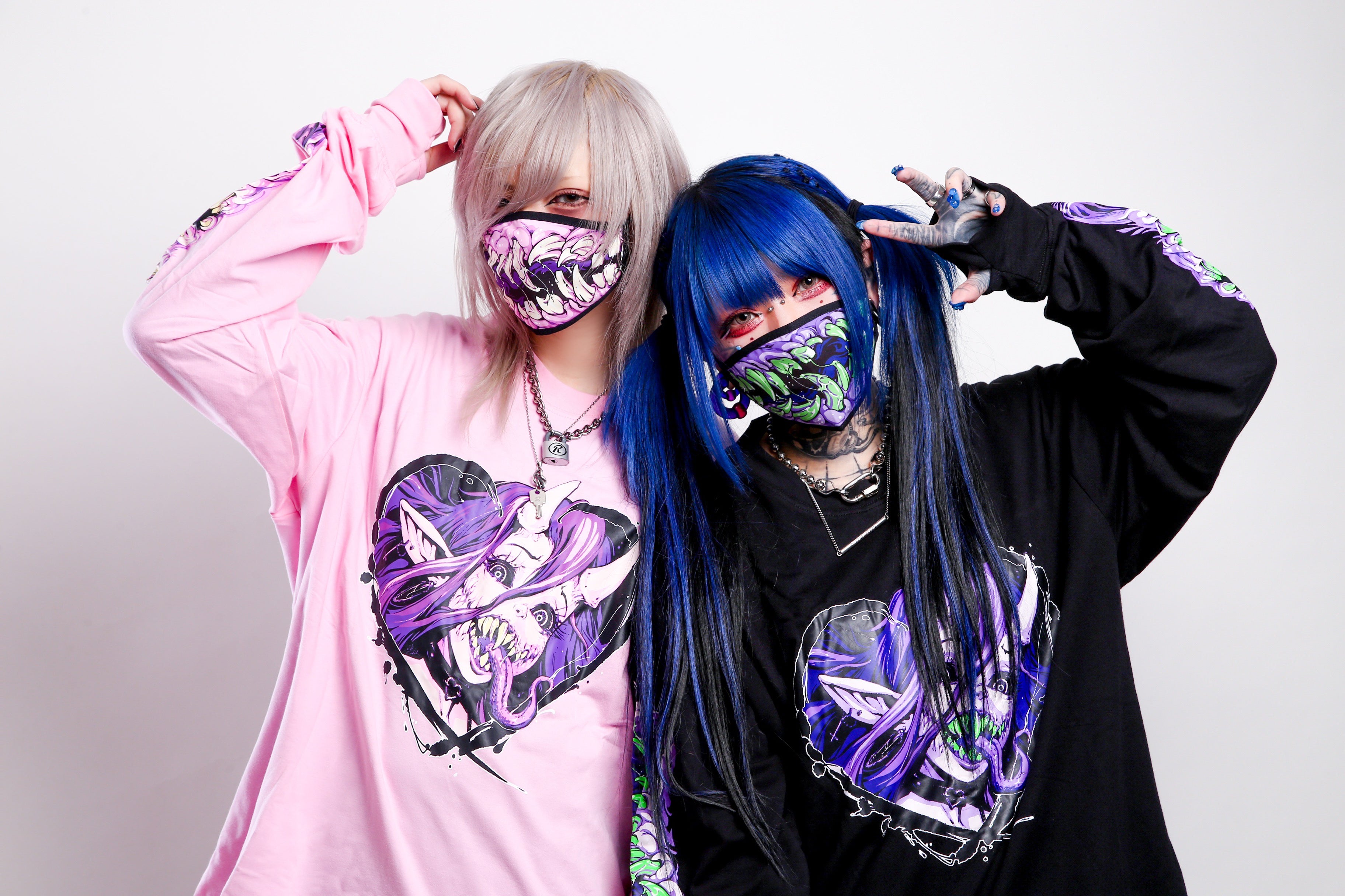 Girls And Gore Anti Virus Mask